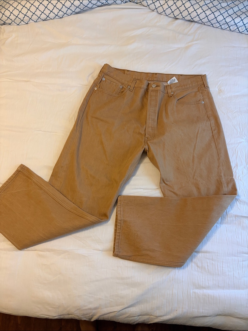 Levi's Relaxed Fit Jeans in Light Brown